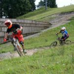 Biker im Zielgelände des Bikeparks Brandnertal