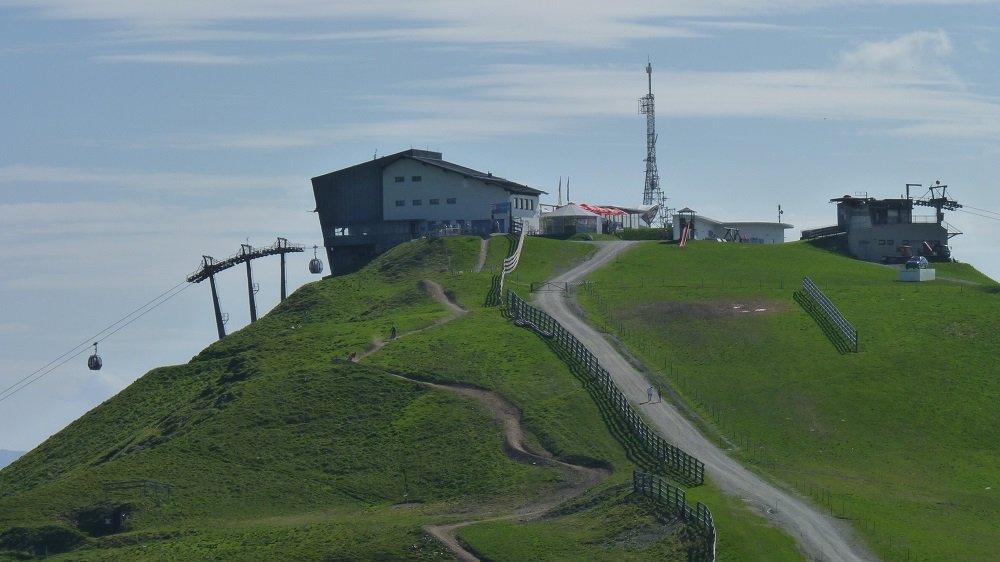 Erster Abschnitt X-Line und Hacklberg Trail bei der Schattberg X-press Bergstation