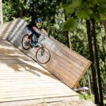 Rampe mit Drop im MTB-Park Hürtgenwald