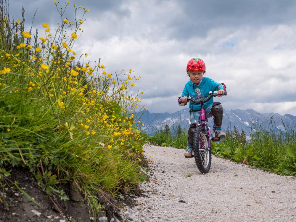 Erste Freeride Versuche auf den Junior Trails